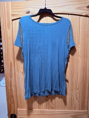 Sterling & Stitch western flowy rhinestone fringe tshirt style top